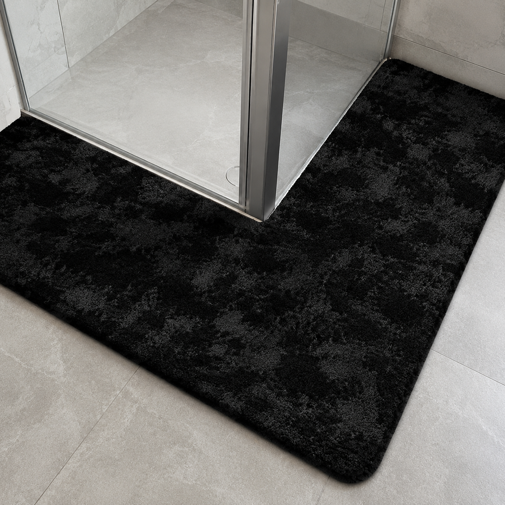 Tapis de douche d'angle noir antidérapant à poils longs